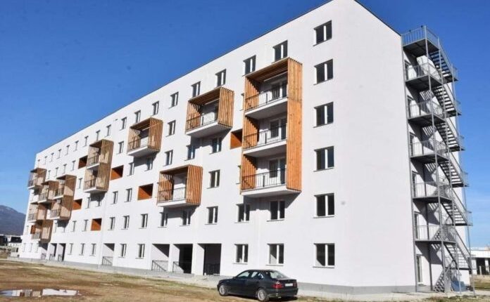717-ankesa-te-studenteve-problemet-me-ushqimin-e-subvencionuar-bursat-dhe-kushtet-ne-konvikte