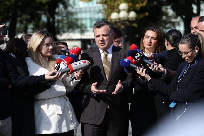 Balla  Agjenda europiane nuk ndalet nga flakadanët