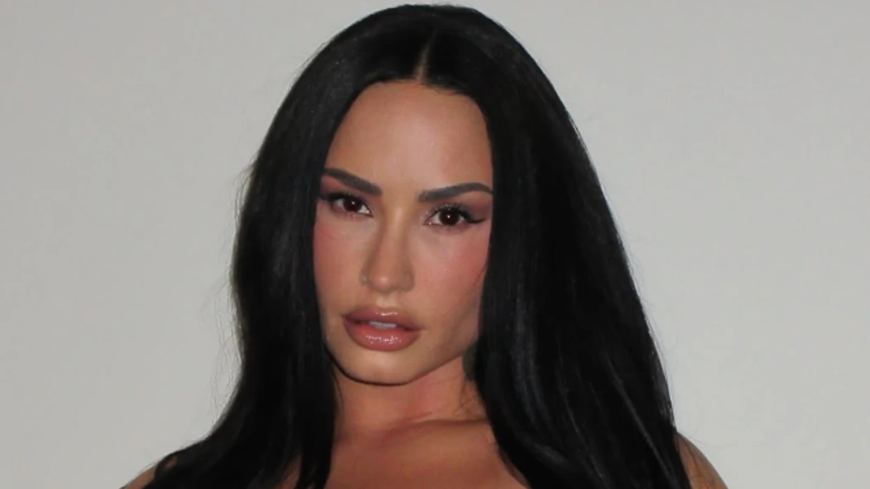 demi-lovato-perfundon-ne-spital-pas-nje-reaksioni-te-mundshem-alergjik-ndaj-ushqimit