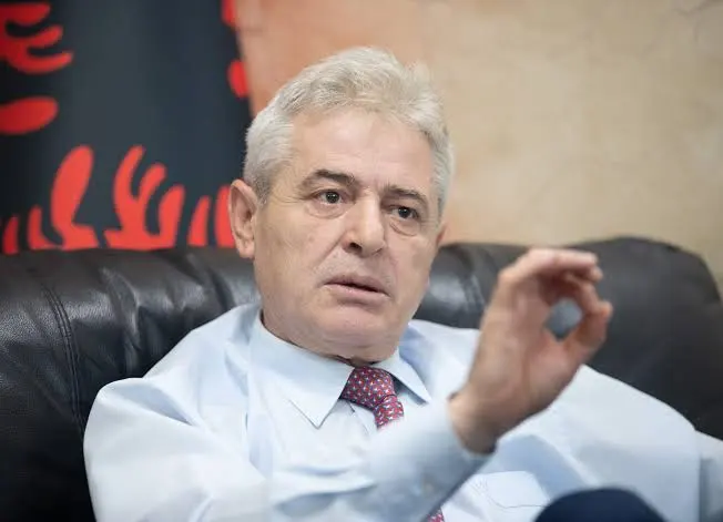 Ali Ahmeti lideri legjitim për mbrojtjen e luftës së UÇK-së!