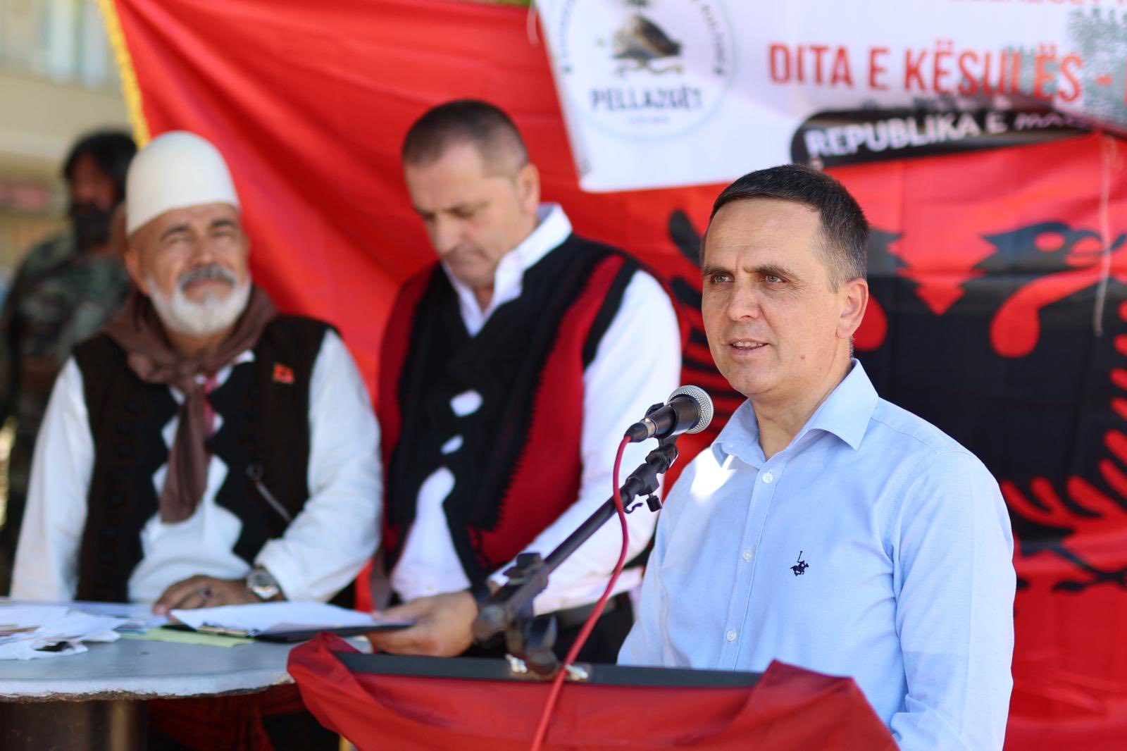 Kasami: Hej Tetovë heu trungu i lisit, ti shkëlqimin ia jep plisit