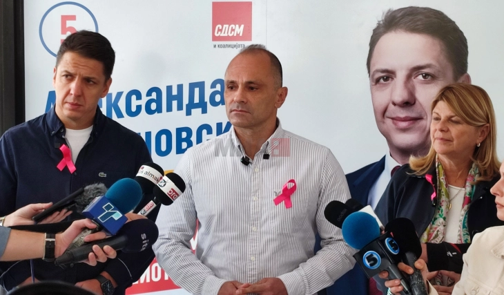 Filipçe  Me rezolutë për linjat e kuqe   gjuha  identiteti dhe historia nuk janë subjekt i negociatave