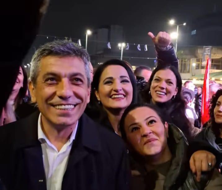 Venera Azizi uron Mexhitin: Urime biri i Çairit!