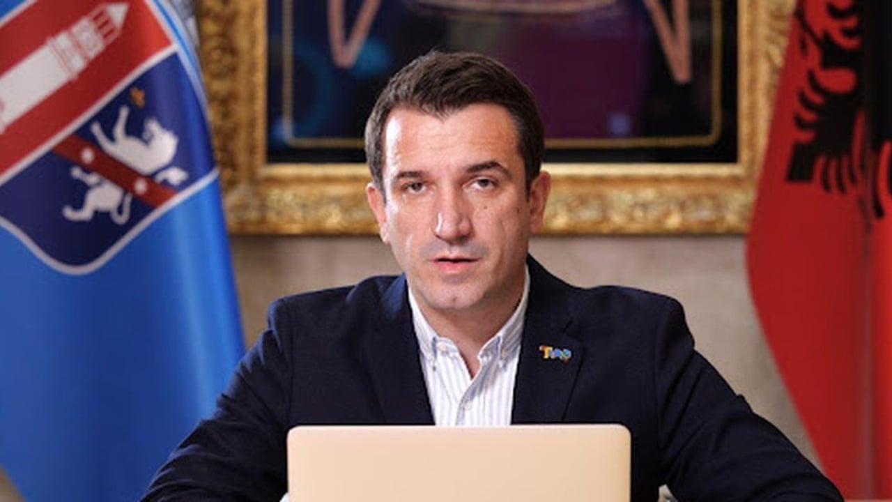 Kushtetuesja e ktheu në detyrë, reagon Erion Veliaj: Do kërkoj të mos pengohem në ushtrimin e mandatit që më ka besuar Tirana