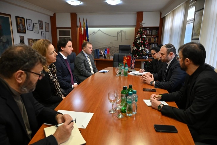 Gjorgjievski – Loson: Mbështetje britanike për planet zhvillimore të Shkupit dhe projektin “Kryeqytet evropian i kulturës 2028”