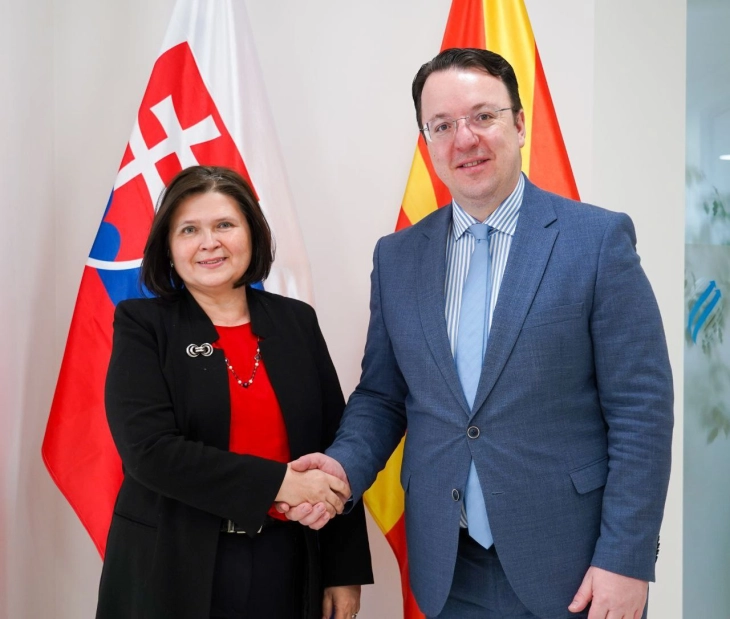 Nikolloski – Hricova: Nga marsi linjë e re ajrore Ohër – Bratislavë, do t’i rrisim lidhjet ekonomike dhe turistike mes dy vendeve