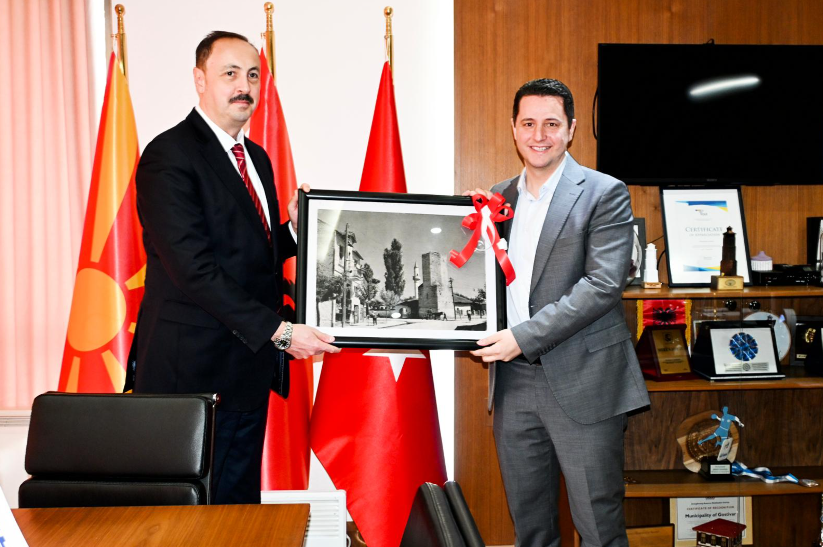 Ambasadori i Turqisë vizitë urimi te kryetari Limani, sinjal i fuqizimit të bashkëpunimit me Gostivarin