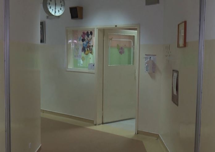 Për 24 orë 150 fëmijë kërkuan ndihmë mjekësore! 30 të hospitalizuar nga gripi, rekomandohen masa