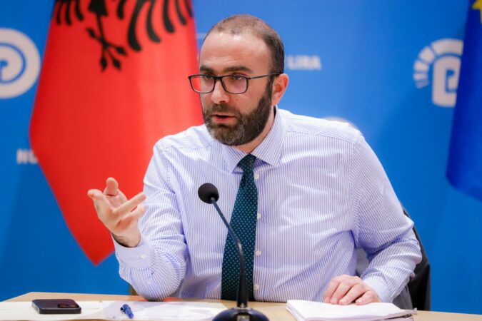 Bardhi  Nisma e PS për pezullimet  mburojë vetes kundër SPAK