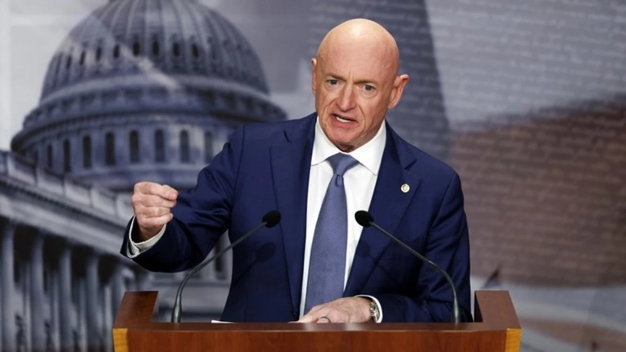 senatori-demokrat-mark-kelly-thote-se-do-ta-shqyrtoje-seriozisht-kandidimin-per-president-te-shba-se