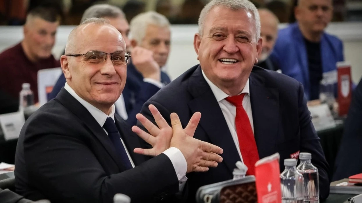 agim-ademi-dhe-armand-duka-urojne-kosoven-per-18-vjetorin-e-pavaresise