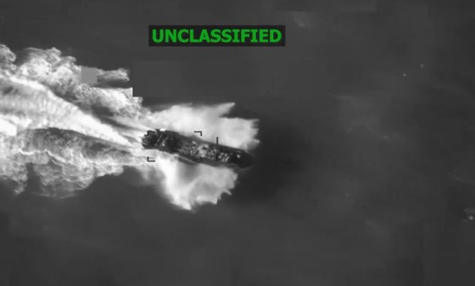 SHBA godet një anije të dyshuar për kontrabandë droge në Karaibe, vriten katër persona