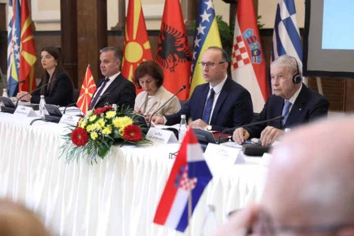 gashi-para-homologeve-rajonale-perkushtim-i-palekundur-ndaj-be-se-dhe-nato-s