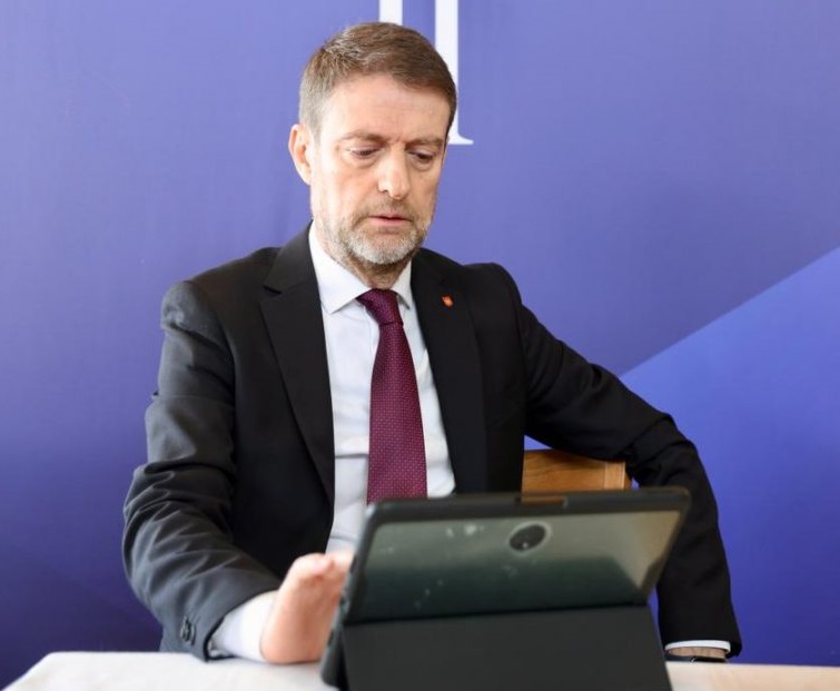 Hoxha në Forumin Ekonomik të Delfit  në fokus zgjerimi i BE së në Ballkanin Perëndimor