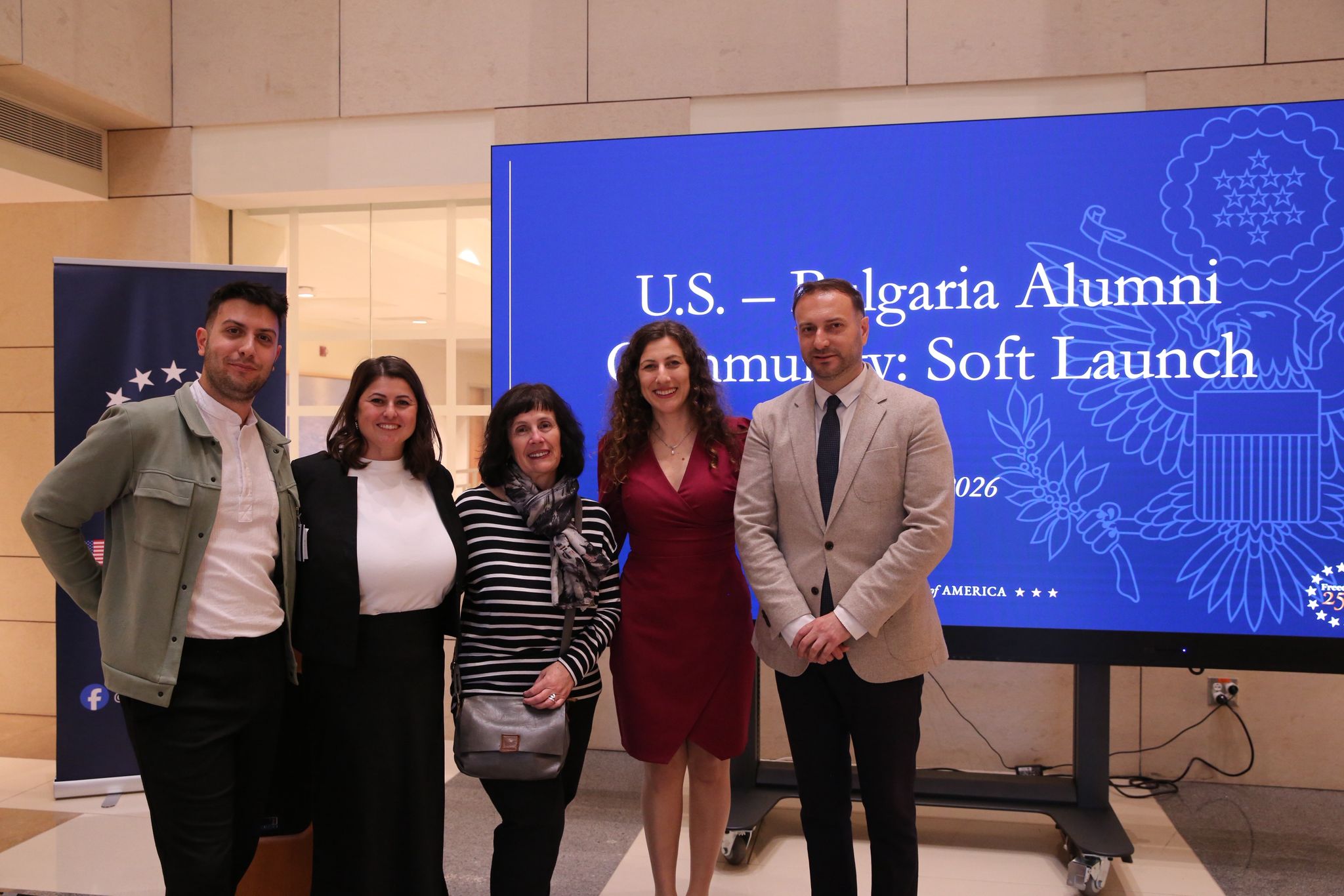 Profesori Berat Dehari njofton për lansimin e Komunitetit të Alumni ve SHBA Bullgari