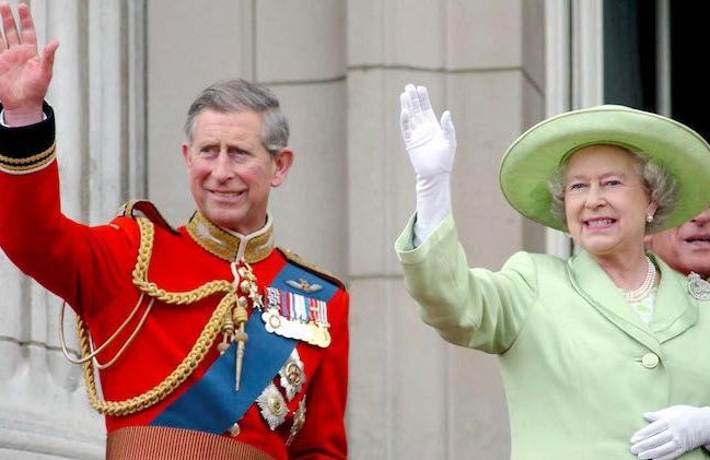 100 vite nga lindja e Elizabeth II, familja mbretërore në homazh