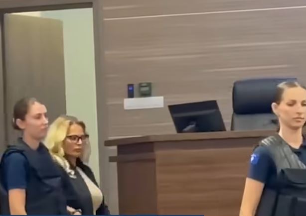 E akuzuar për spiunazh  Prokuroria kërkon 25 vjet burgim për Jelena Gjukanoviqin