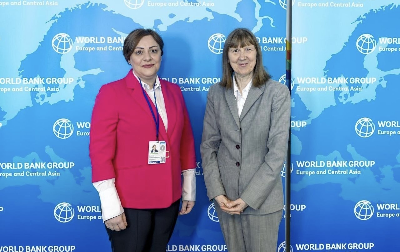 Dimitrieska-Koçoska takohet me përfaqësuesit e Bankës Botërore: Konfirmohet përkrahja për reformat dhe prioritetet zhvillimore të vendit