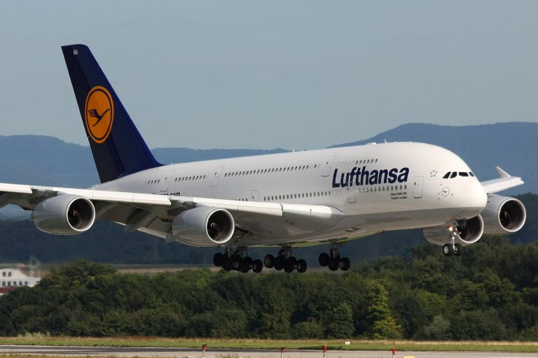 Greva e  Lufthansa  s në ditën e pestë  anulohen qindra fluturime të tjera