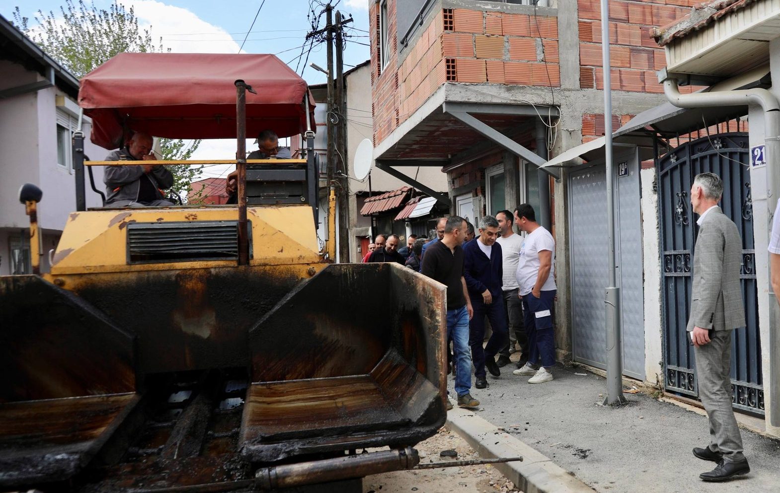 Mexhiti: Finalizohet asfaltimi i rrugës 157 në Gazi Babë, investim mbi 8 milionë denarë