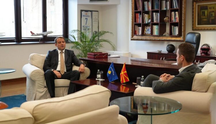 qehaja-takon-mucunskin-ne-fokus-thellimi-i-bashkepunimit-kosove-maqedoni-e-veriut