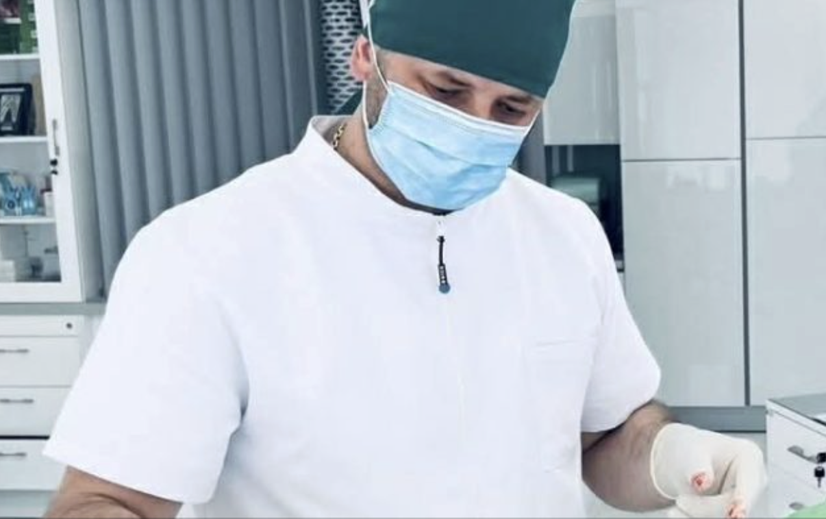 Sukses profesional  Nakil Iseini bëhet specialist i kirurgjisë orale