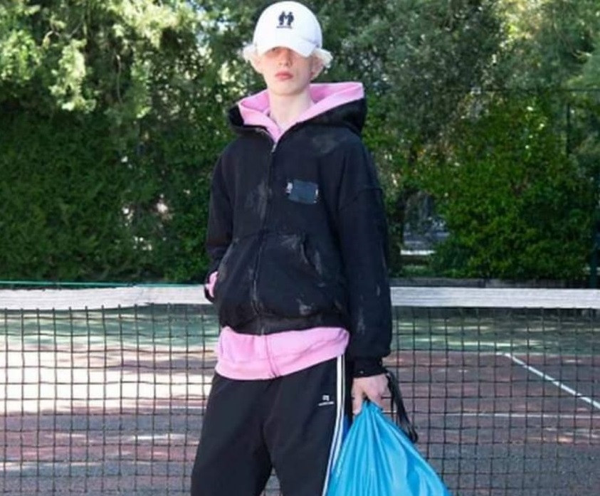 balenciaga-hedh-ne-treg-nje-cante-si-qese-plehrash-me-cmim-marramendes