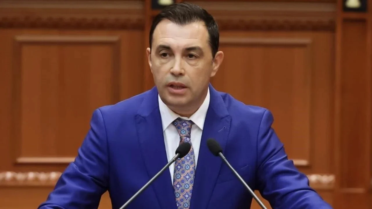 Kuvendi miraton projektligjet e rendit të ditës  Denar Biba rizgjidhet me 73 vota pro në krye të Autoritetit të Konkurrencës