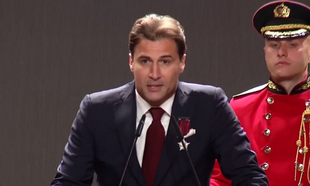 Lorik Cana merr titullin Kalorës i Urdhrit të Skënderbeut  kush janë personalitet e dekoruara nga Begaj