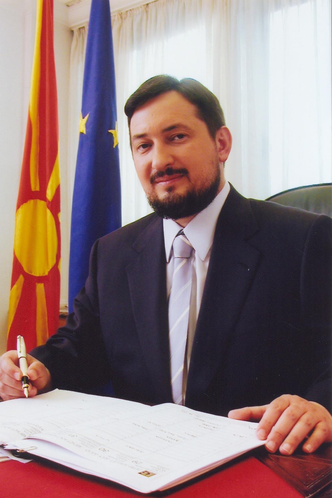 Georgievski  Lufta kundër bullgarizimit ka edhe anë komike