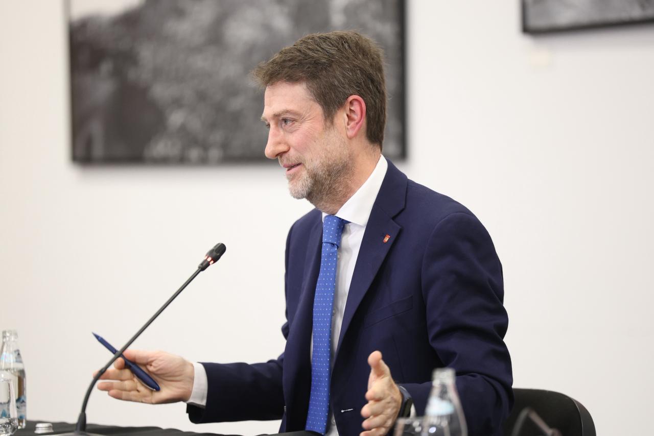 Minstri Hoxha: Shqiptarët në Maqedoninë e Veriut janë faktor shtetformues dhe kyç për orientimin euroatlantik