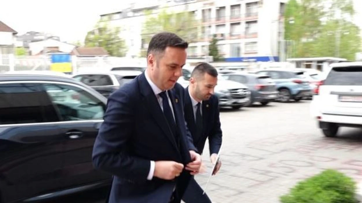 Abdixhiku i rezervuar para takimit me Kurtin  Do të deklarohem më pas