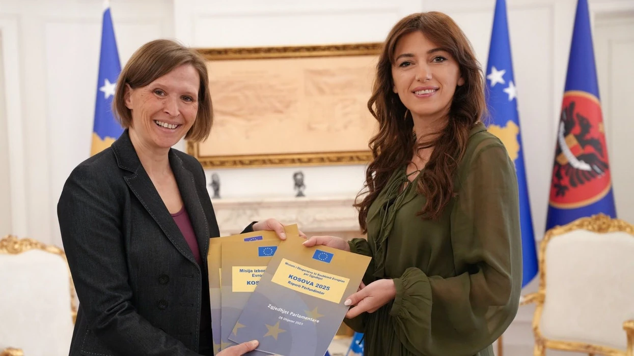 BE dorëzon raportet për zgjedhjet  Haxhiu  Do të adresohen rekomandimet