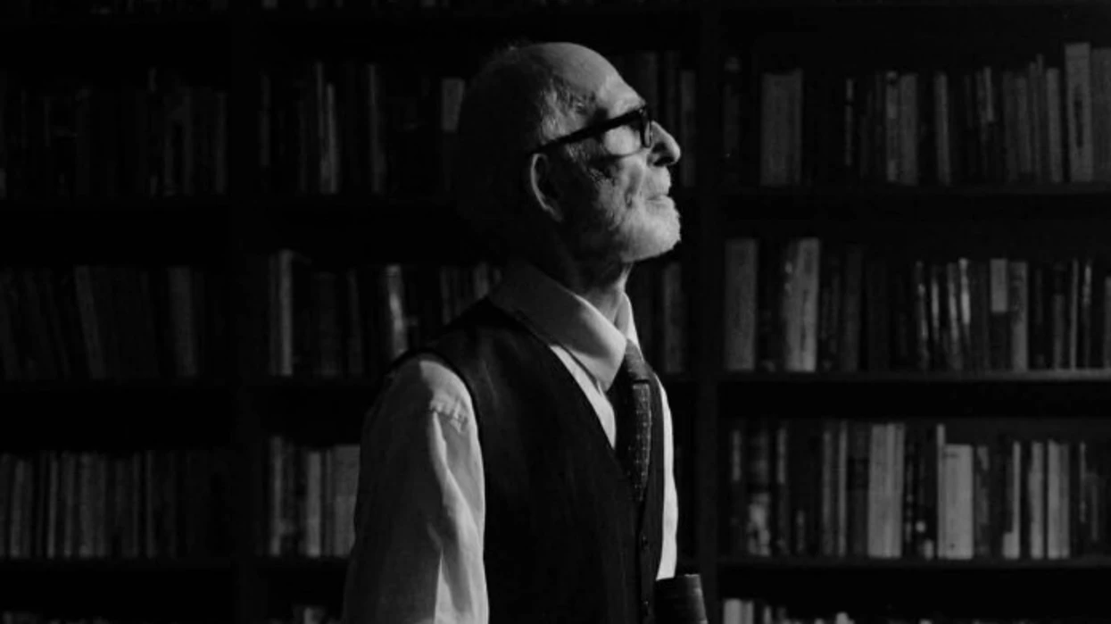 Kuvendi mban një minutë heshtje për akademik Rexhep Qosjen