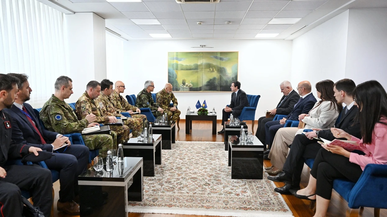 Kreu i Komitetit Ushtarak të NATO s në Kosovë  Kurti  Nuk është vetëm garantues i sigurisë  por orientim strategjik dhe destinacion