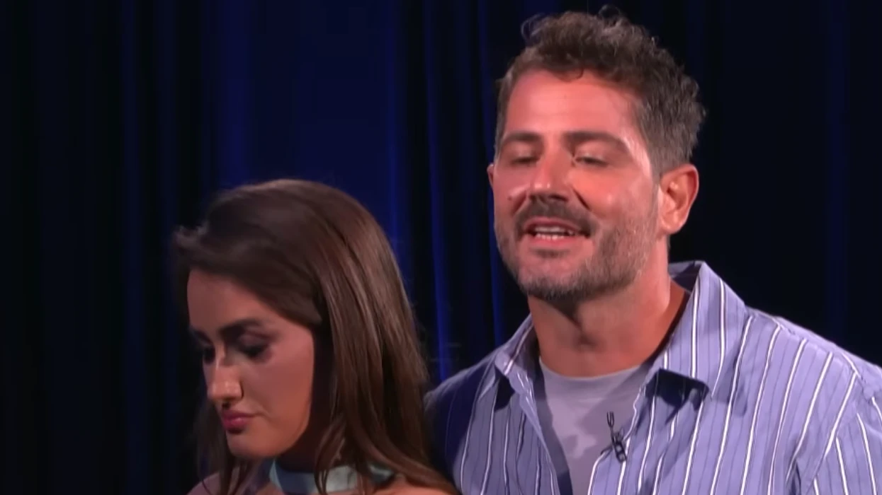 e-la-te-dashurin-jashte-per-te-vanesa-ndjej-shume-per-indrin