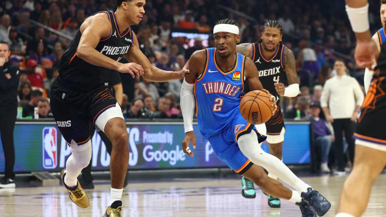 Oklahoma  fshinë  Phoenixin  Orlando merr fitoren e tretë