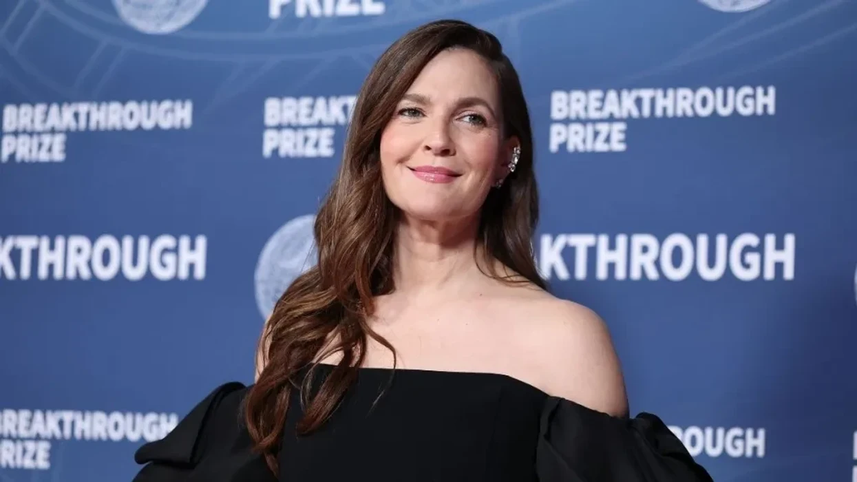 Drew Barrymore: Jam lodhur nga sytjenat dhe jam shumë e vjetër për to, nuk do t’i vesh më