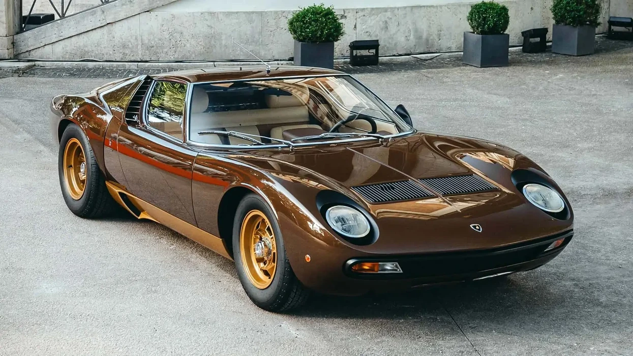 lamborghini-rikthen-ne-jete-ikonen-miura-sv