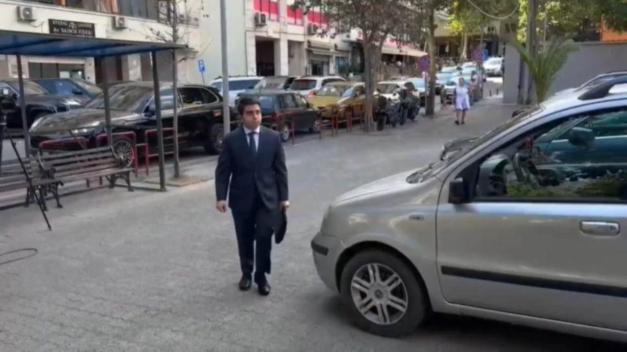 Akuzohet për shkelje të barazisë në tendera  SPAK kërkon të pushojë çështjen ndaj Jonaid Myzyrit