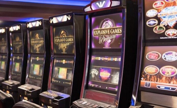 Dramë në Shkup  Grabitje e armatosur në një kazino  policia në ndjekje të autorëve