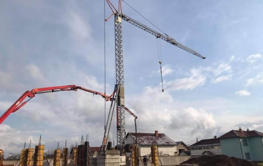 Krani i ndërtimit i merr jetën punëtorit nga Tetova