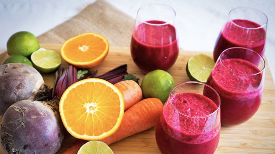 Pirja e këtij lëngu frutash mund të ulë rrezikun e kancerit të lëkurës