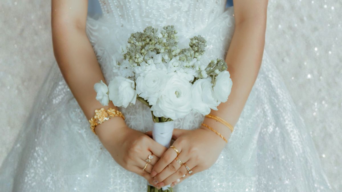 Martesat e hershme/ Fëmijëri e humbur, mundësi të mohuara