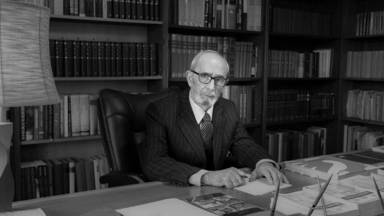 Haradinaj  për Qosjën  Kosova humbi një nga figurat më të rëndësishme të jetës akademike