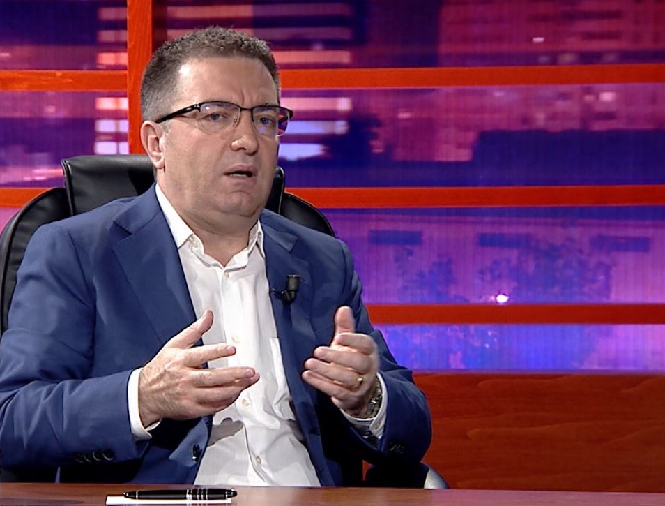 Luan Rama  Shteti përballet me vetveten  jo me Ilir Meta