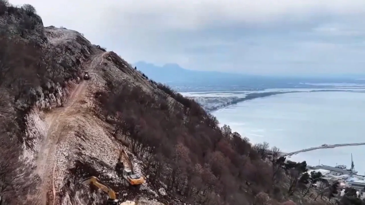 Rruga në Shëngjin drejt fundit  ndërtimi i  Bypass  pritet t i japë frymëmarrje trafikut gjatë sezonit turistik