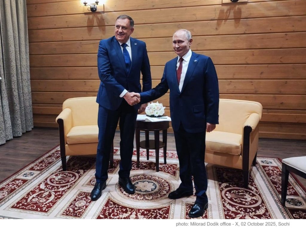 Krerët e Serbëve të Bosnjës udhëtojnë në Rusi për paradën e Putinit
