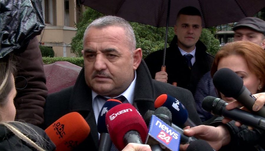 28 vjeçari që i nxorri armën  Operacionales  në Mamurras është djali i ish deputetit të PD