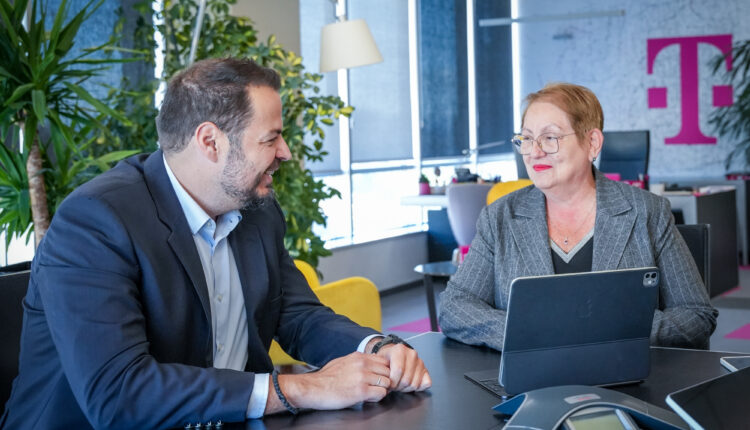 MASH-i dhe Telekomi i Maqedonisë implementojnë dëftesat digjitale: revolucion në dokumentacionin shtetëror 